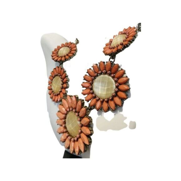 Women’s Peach Faceted Rhinestone Graduated Flower Vintage Statement Necklace 19” - Picture 4 of 9